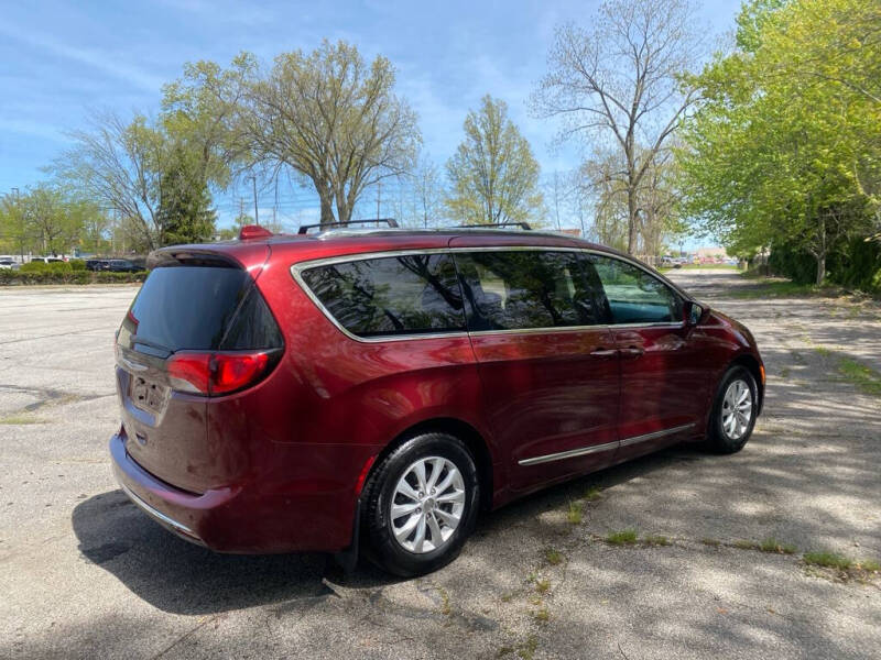 2018 Chrysler Pacifica Touring L Plus