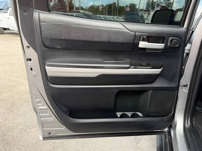 2018 Toyota Tundra SR5