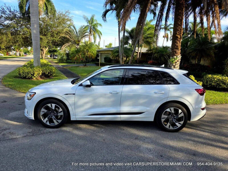 2021 Audi e-tron quattro Premium