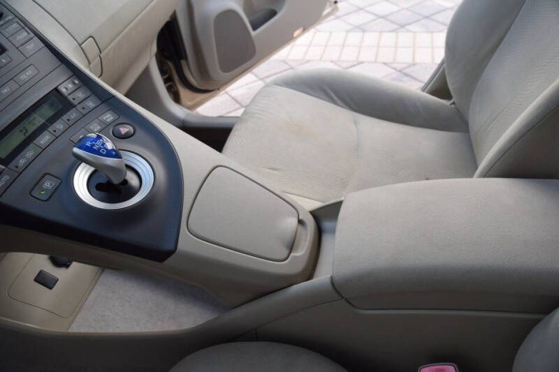 2010 Toyota Prius III