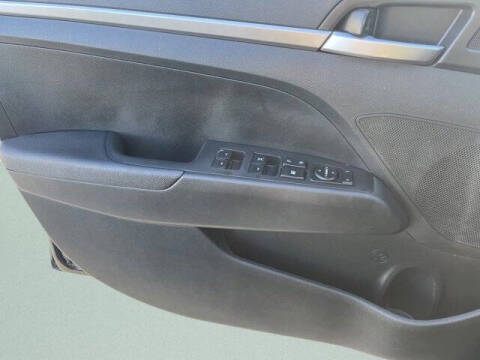 2019 Hyundai Elantra