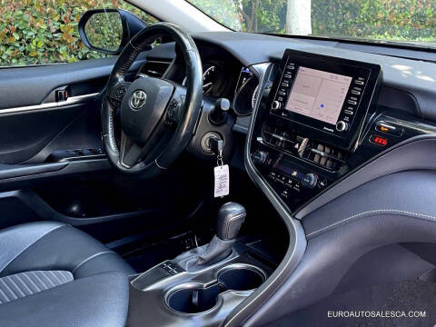 2022 Toyota Camry SE