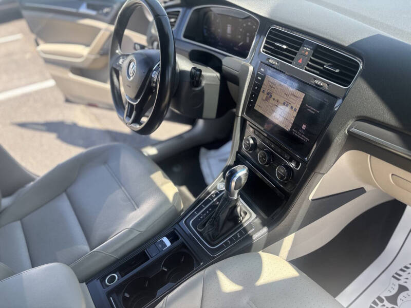 2019 Volkswagen e-Golf SEL Premium