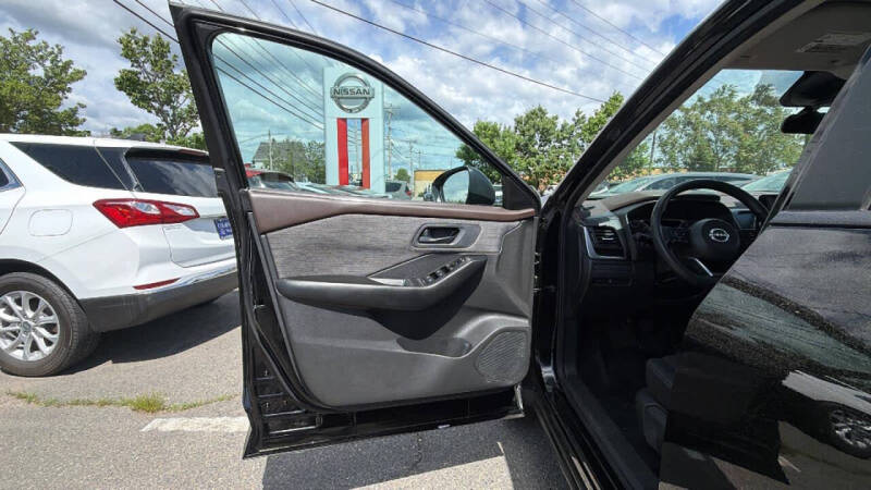 2023 Nissan Rogue S