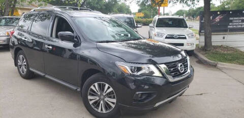 2017 Nissan Pathfinder for sale at Bad Credit Call Fadi in Dallas TX