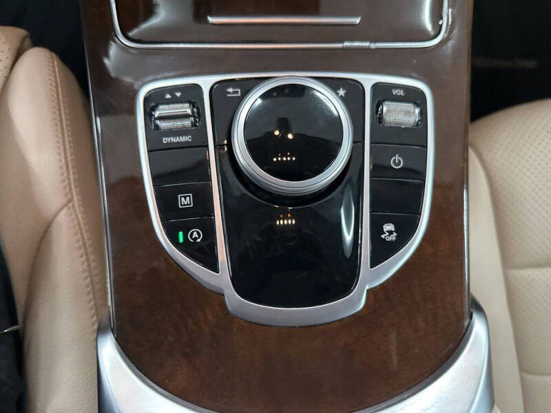 2017 Mercedes-Benz GLC GLC 300