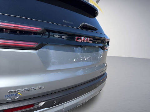 2025 GMC Acadia Elevation