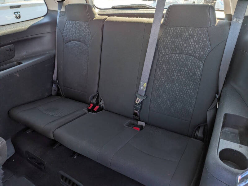 2016 GMC Acadia SLE-2