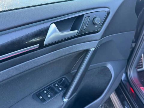 2017 Volkswagen Golf GTI