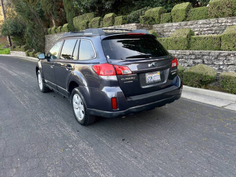 2011 Subaru Outback 2.5i Premium