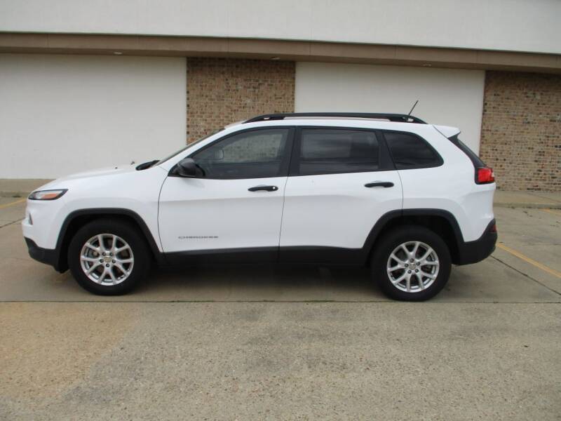 2016 Jeep Cherokee for sale at A & P Automotive in Montgomery AL