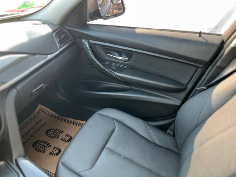 2018 BMW 3 Series 320i xDrive