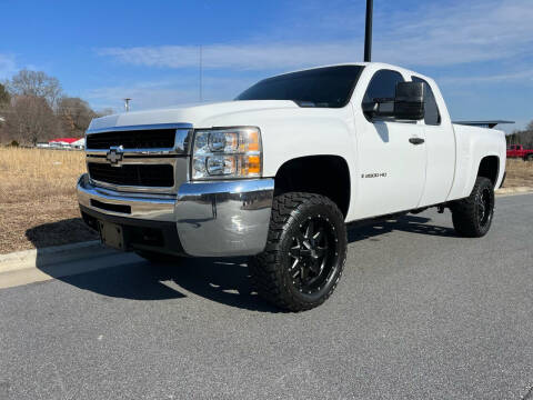 2008 Chevrolet Silverado 2500HD for sale at Lenoir Auto in Lenoir NC