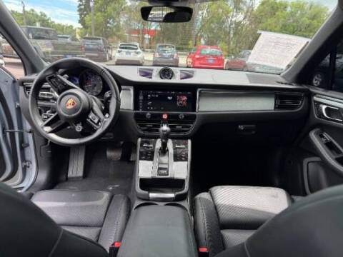 2024 Porsche Macan T