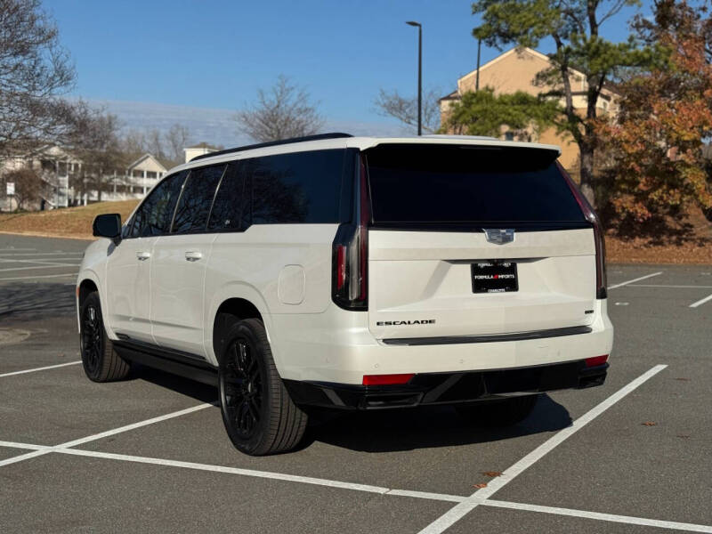 2023 Cadillac Escalade ESV Sport