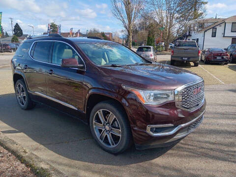 2017 GMC Acadia Denali