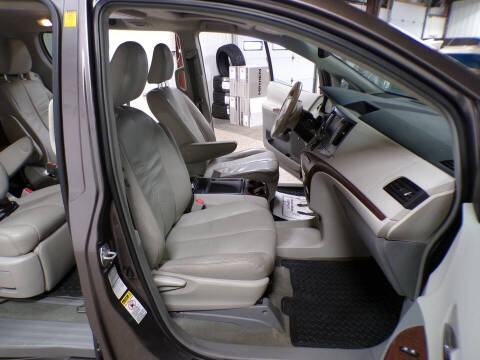 2011 Toyota Sienna XLE 7-Passenger