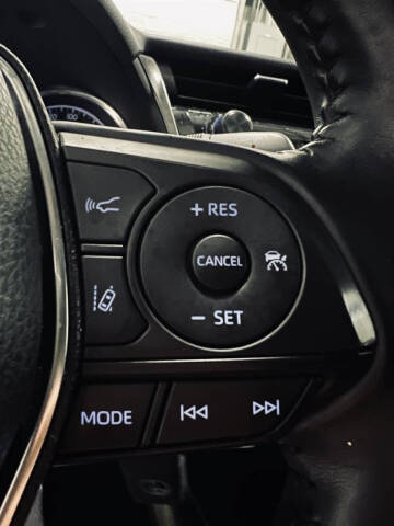 2020 Toyota Camry SE Nightshade