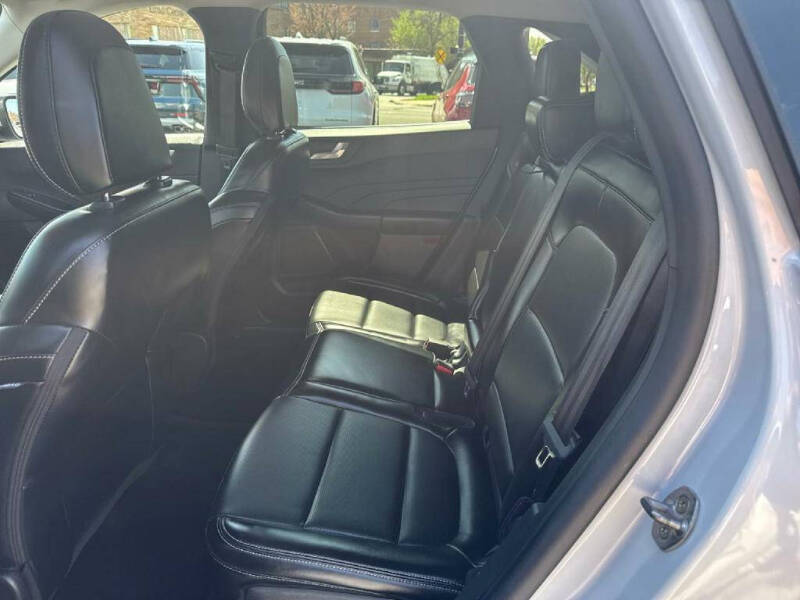 2025 Ford Escape Platinum
