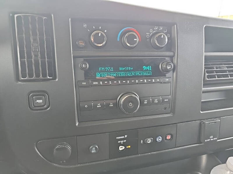 2021 Chevrolet Express 2500