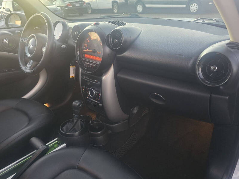 2015 MINI Countryman Cooper