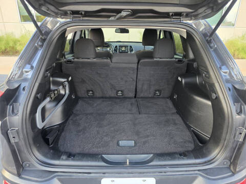 2017 Jeep Cherokee Sport Altitude