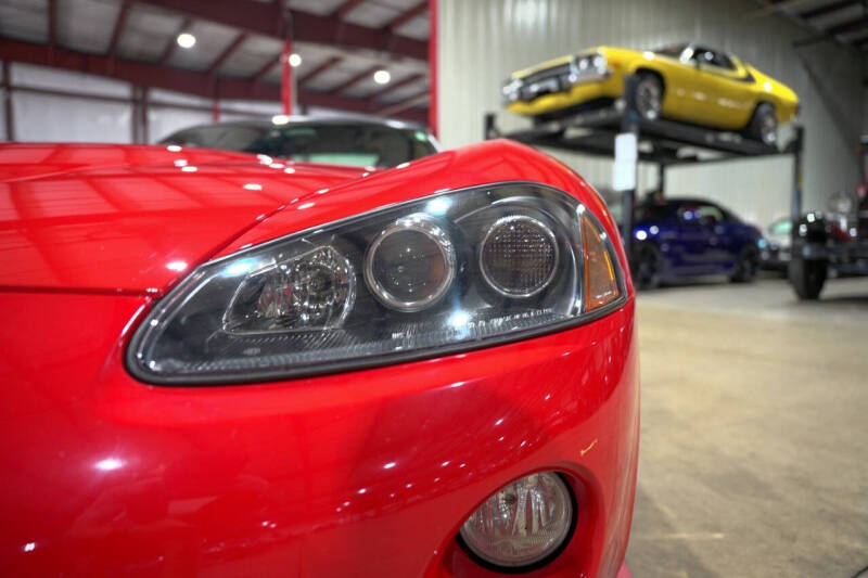 2004 Dodge Viper SRT-10