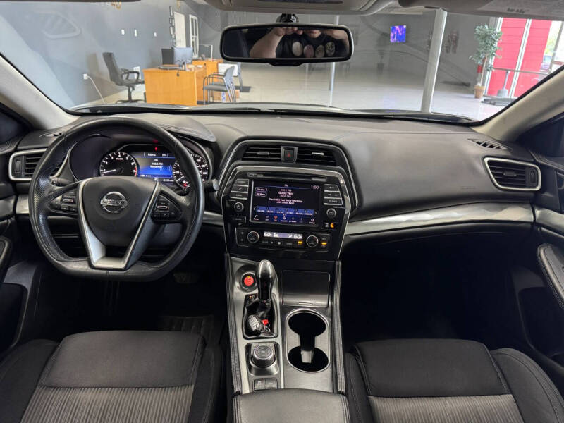 2019 Nissan Maxima