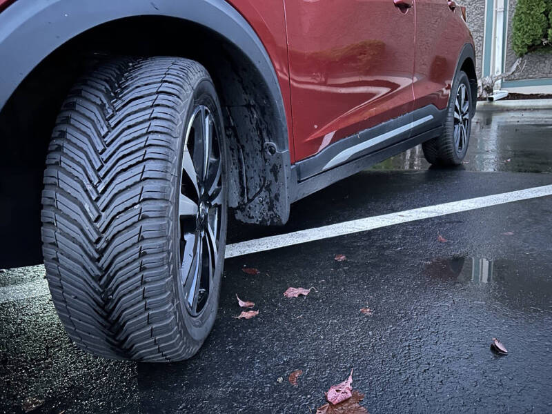 2019 Nissan Kicks SR