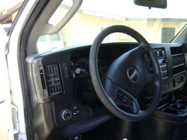 2017 GMC Savana LT 3500