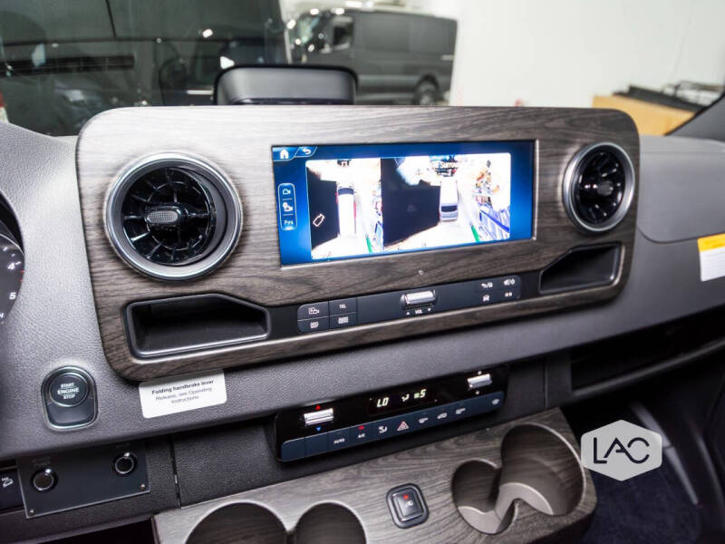 2025 Mercedes-Benz Sprinter 2500