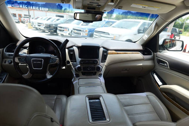 2017 GMC Yukon XL Denali