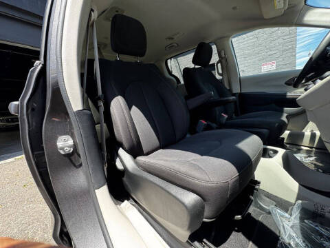 2017 Chrysler Pacifica Touring