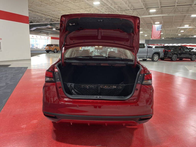 2025 Nissan Versa SV
