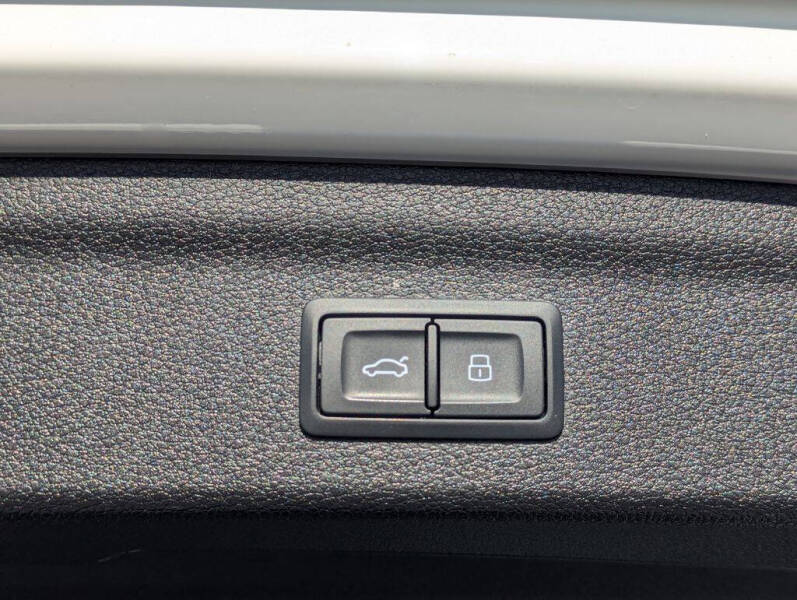 2021 Audi Q3 quattro S line Premium 45 TFSI