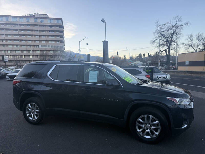 2018 Chevrolet Traverse LT Cloth
