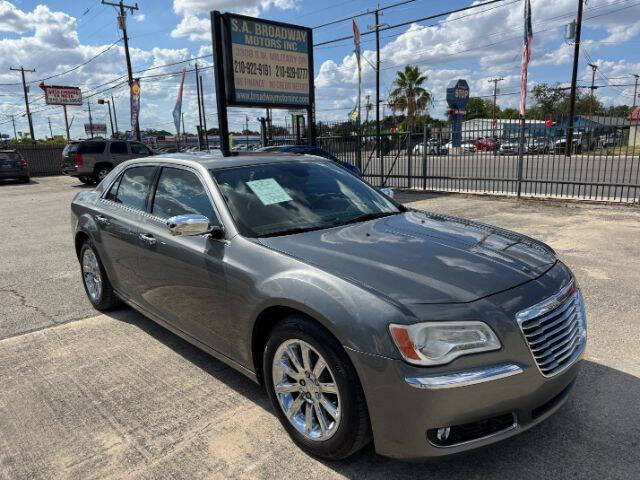2012 Chrysler 300 Limited