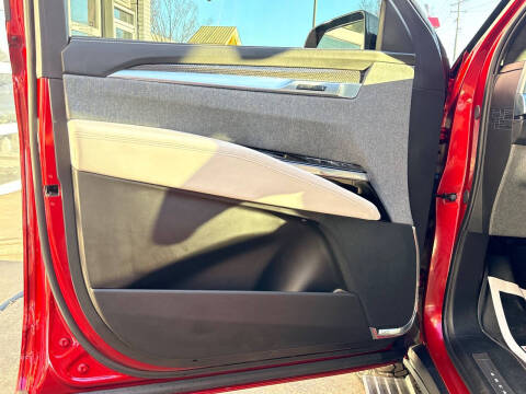 2025 Cadillac Escalade-V