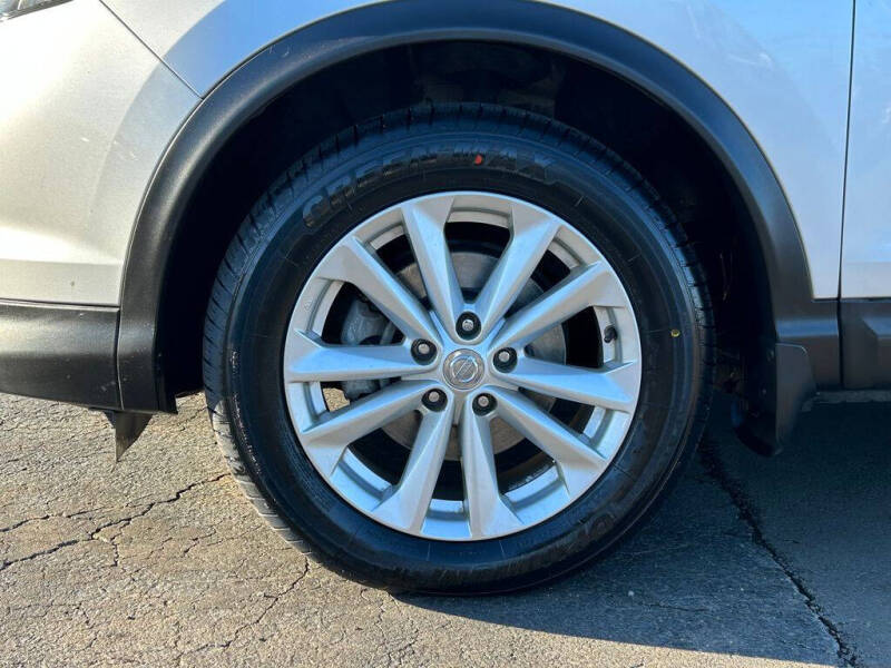 2017 Nissan Rogue Sport SV