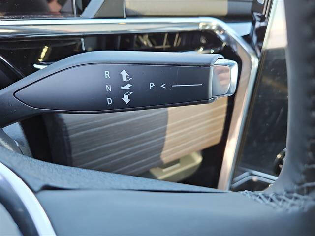 2025 GMC Sierra EV Denali