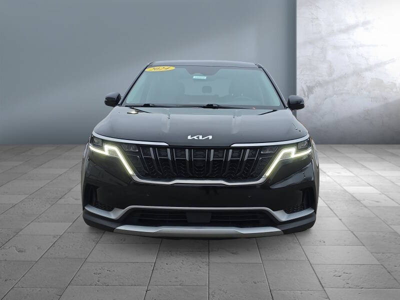 2024 Kia Carnival EX