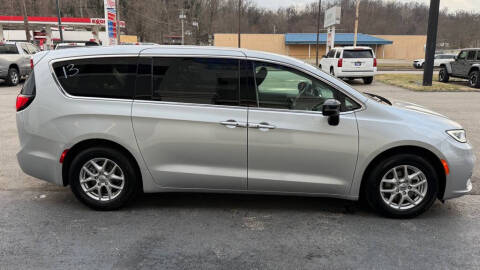 2024 Chrysler Pacifica Touring L