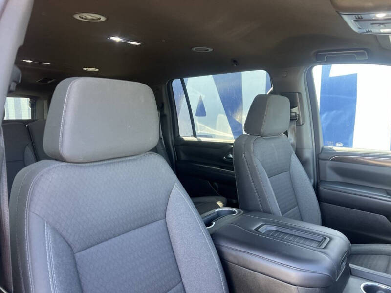 2022 GMC Yukon XL SLE