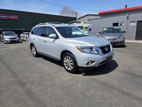 2015 Nissan Pathfinder SV