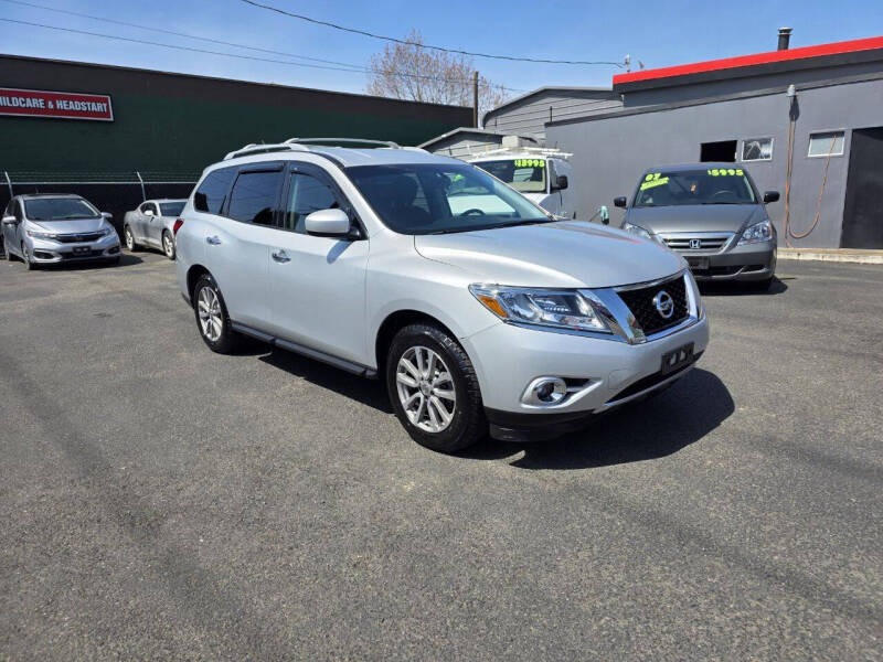2015 Nissan Pathfinder SV