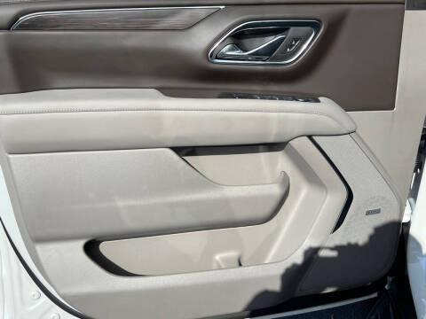 2024 Chevrolet Suburban LT