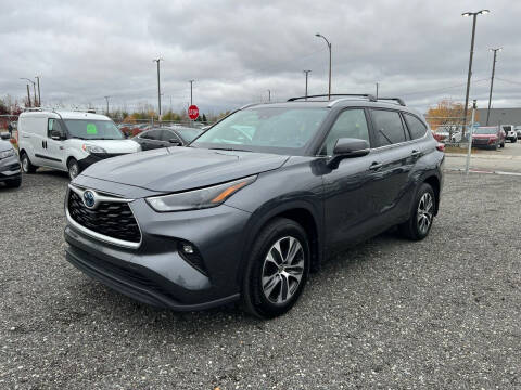 2023 Toyota Highlander Hybrid for sale at AUTOHOUSE in Anchorage AK