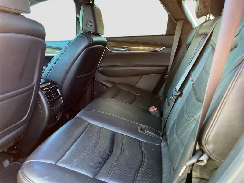 2017 Cadillac XT5 Platinum