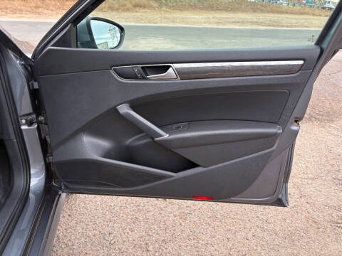 2018 Volkswagen Passat 2.0T SE