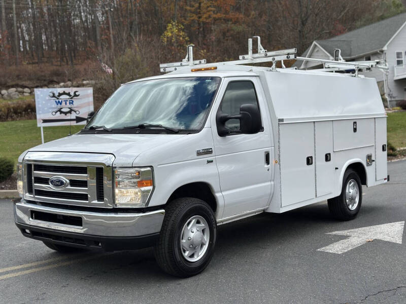 2016 Ford E-Series E-350 SD